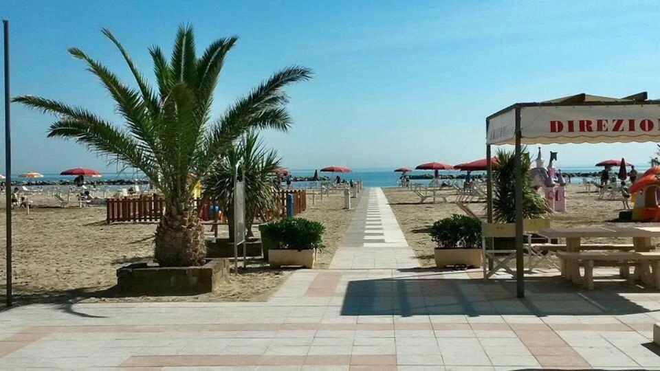 Hotel Argo Rimini Exterior photo