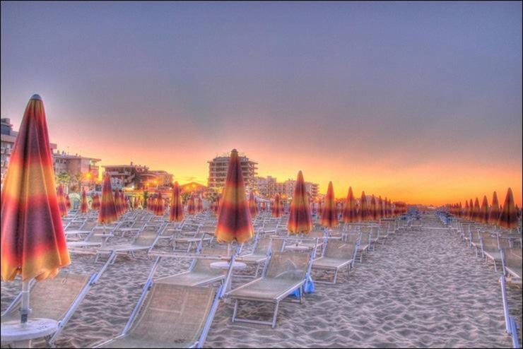 Hotel Argo Rimini Exterior photo