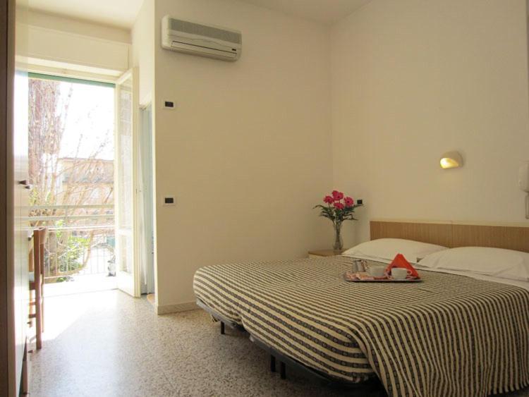 Hotel Argo Rimini Exterior photo