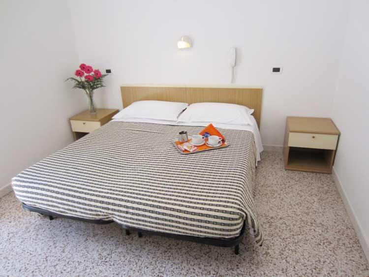 Hotel Argo Rimini Exterior photo